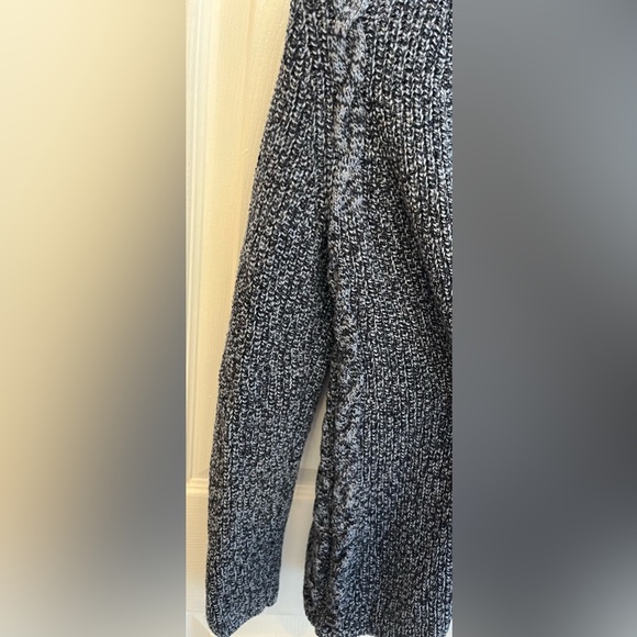 Cardigan Women’s Talbots, Size Small NWOT - Picture 2 of 4